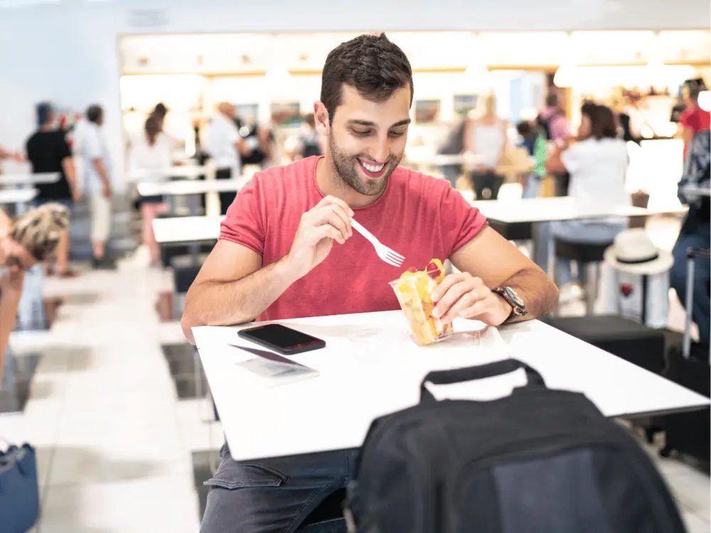 Eat at the airport